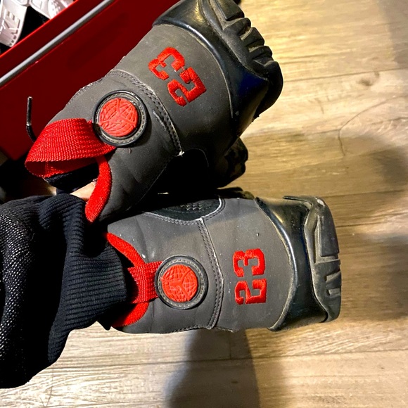 AJ 9 fairly worn as seen - Picture 1 of 5